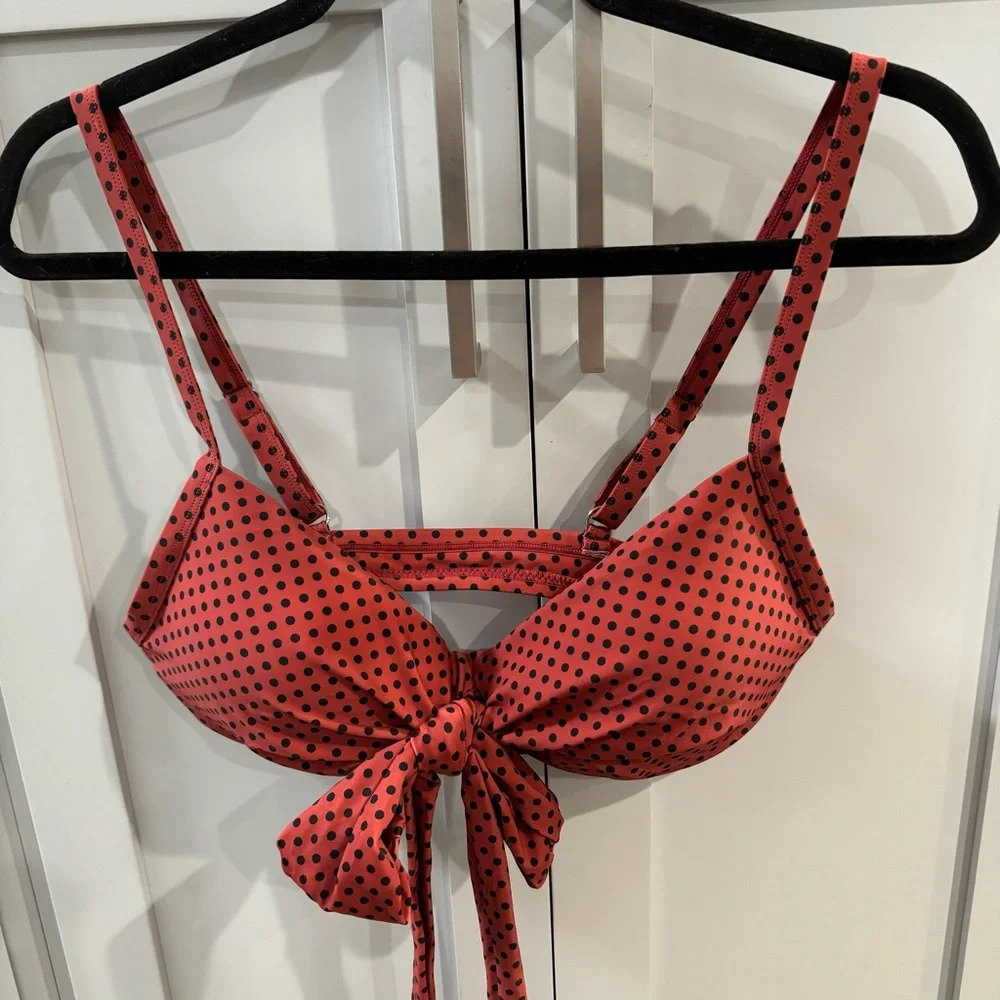 Cupshe Bikini Top Brick Red with Black Polka Dots Long Front Bow size Large